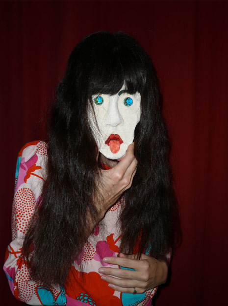 Alice Benusiglio photographie autoportrait masque coquin